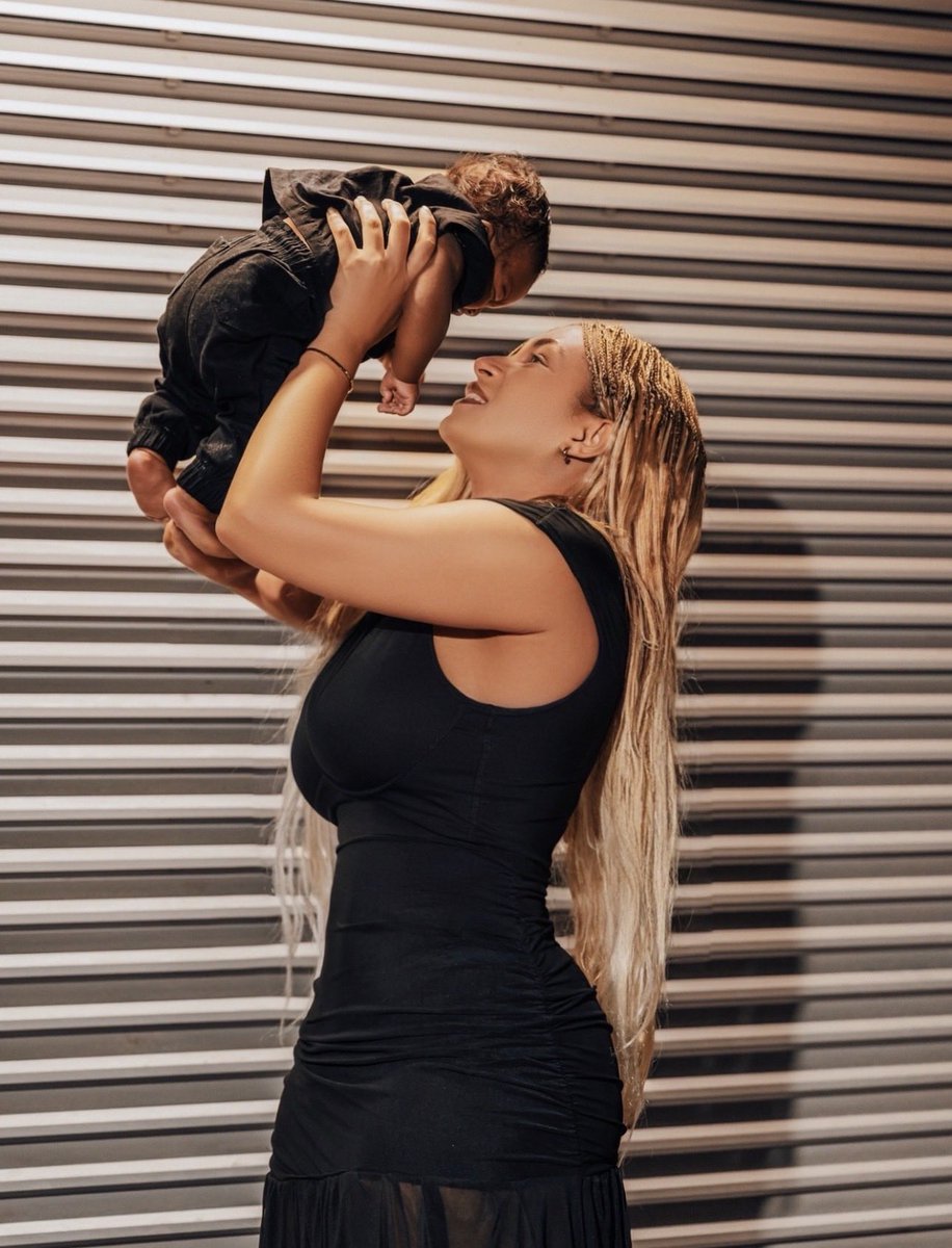 Nandz_Khumalo's tweet photo. The Champion and her Shao (little) Warrior (Kenzo-lu) 🥰

SUPER MUM ASHLEY
ASHLEY THE PROVIDER
#BrylnnTheirDaddy https://t.co/kyQuuzkEkP