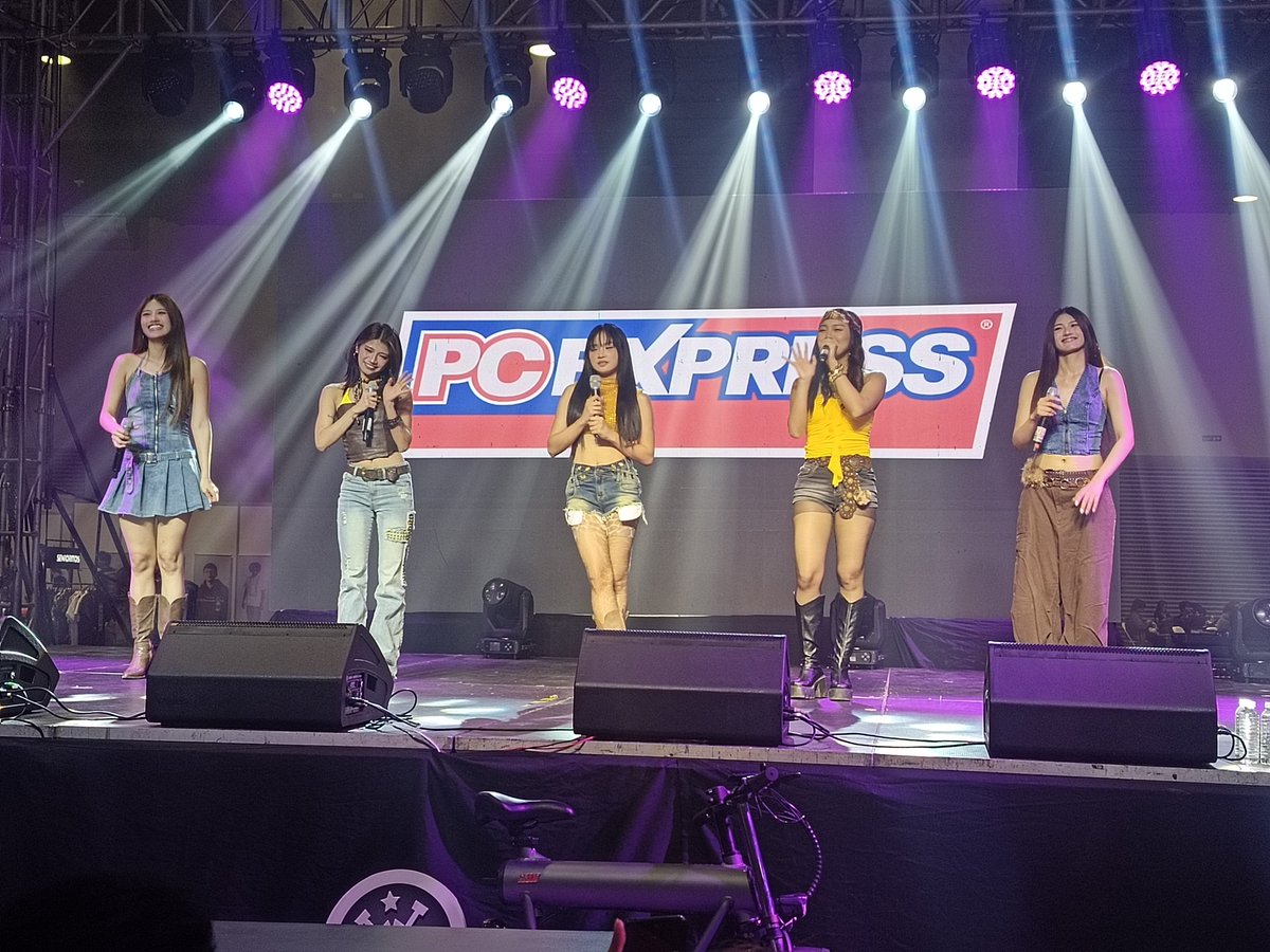 _xndv's tweet photo. @KAIAOfficialPH at ALT+TAB FESTIVAL 

#KAIA #KAIAatPBW #KAIA_SOPHIA https://t.co/WC1ucJtOid