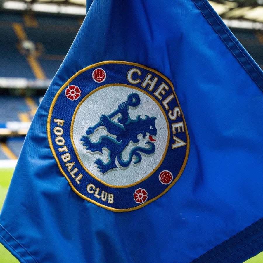fullbol_tweets's tweet photo. 🚨🚨EXCLUSIVE: João Pedro on whether he considered leaving Chelsea in April when he was linked to Barcelona.

🗣"Every footballer's dream is to win trophies, and Chelsea happen to be a club that consistently compete for and win major honours, so why would I want to leave? 

When Chelsea came for me, it was a move I wasn't expecting at all, and I've never forgotten the faith they showed in me. 

I still feel like I owe this club a great deal, so leaving isn't something that's on my mind. 

My focus is on working hard, improving every day, and helping this team achieve success. 

I want to win trophies with Chelsea, create special memories with the supporters, and be part of something great here. 

As far as I'm concerned, my future is at Chelsea, and I'm fully committed to giving everything for this badge.