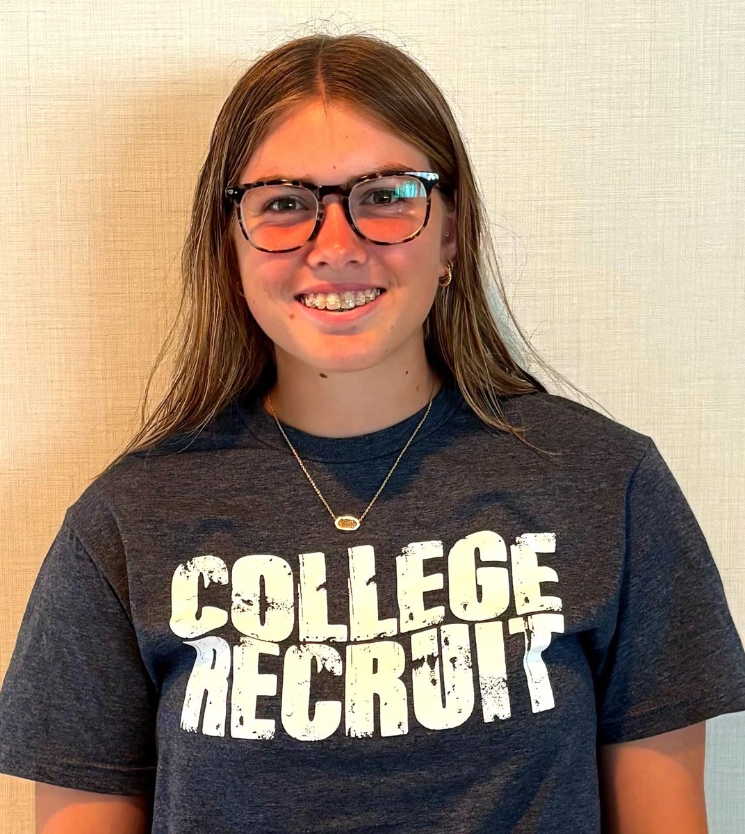 g2heatvz's tweet photo. These @g2heatvz players earned their College Recruit Shirts. These are given to  our players when we have confirmation that a college coach is actively recruiting them. 

Congratulations to;
@CharotteGo30374 , @SophiaBowers88 , and Avery Raymer https://t.co/e3OHC91SbM