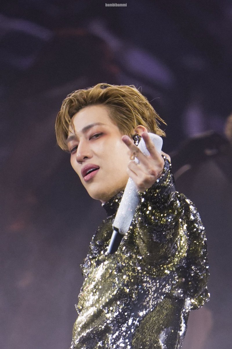 bambibammi97's tweet photo. 260621 THE TITANS CONCERT DAY2 ⚡️

#THETITANSCONCERT_D2
@BamBam1A #BamBam #뱀뱀 https://t.co/XtiRGr7X2t