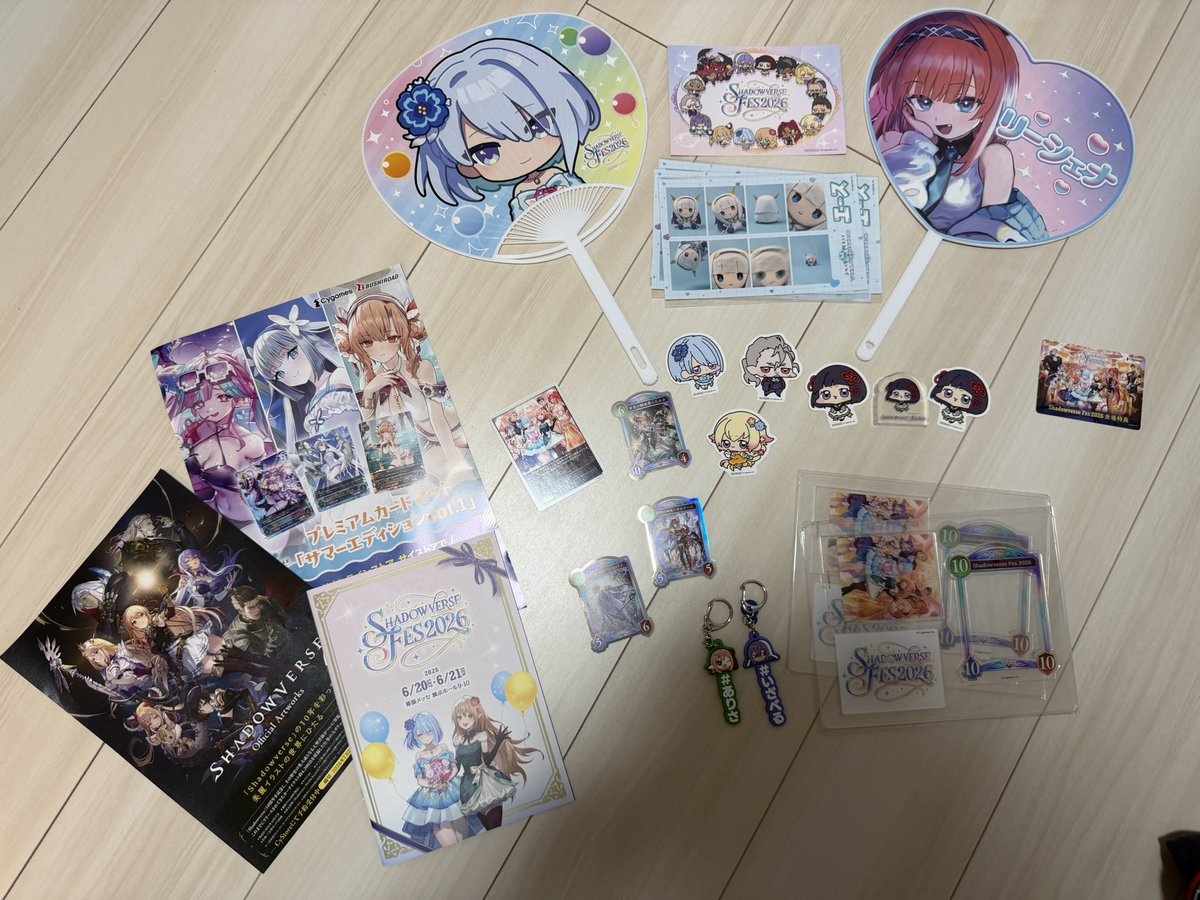 hecter_ball's tweet photo. 戦利品。リーシェナのクイズは現地で出会った仲間が取ってくれました。ありがとう…ほちゃっとしたルナちゃん欲しかったな！また配布してくれ！ https://t.co/gh8djf9zpp