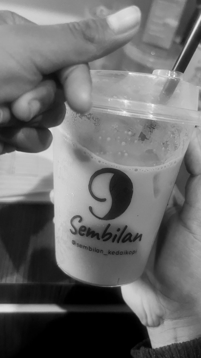 byutibic's tweet photo. demi apa taste kopi ini persis banget sama kopi yang dulu aku buat pas magang 😭🙏🏻 https://t.co/HaELP8auyY