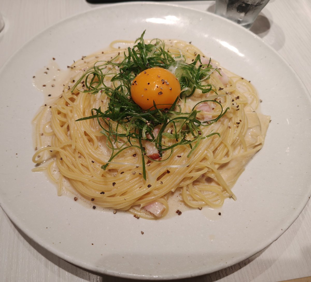 Isa_Philosophy's tweet photo. 週末に食べたもの。どれも美味しかったー！とりわけ、かき氷を久しぶりに食べれて良かった！鶴屋吉信本店の二階は意外と空いててオススメ。 https://t.co/ZvxfLC1Dmw