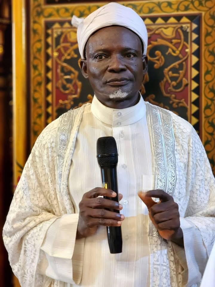 AlBushrahLHatik's tweet photo. Let's Appreciate This Man Of Honor, Imam Oloka, He's So Good, He Makes Today Khutubah Went Well With Explanation That's Very Well Composed.
We're Blessed In Ilorin Emirates.

May Allah Preserve Him Upon Khairr 🤲🏻💯
#Ilorin #kwara #Centralmosque https://t.co/6G9s4iubtn