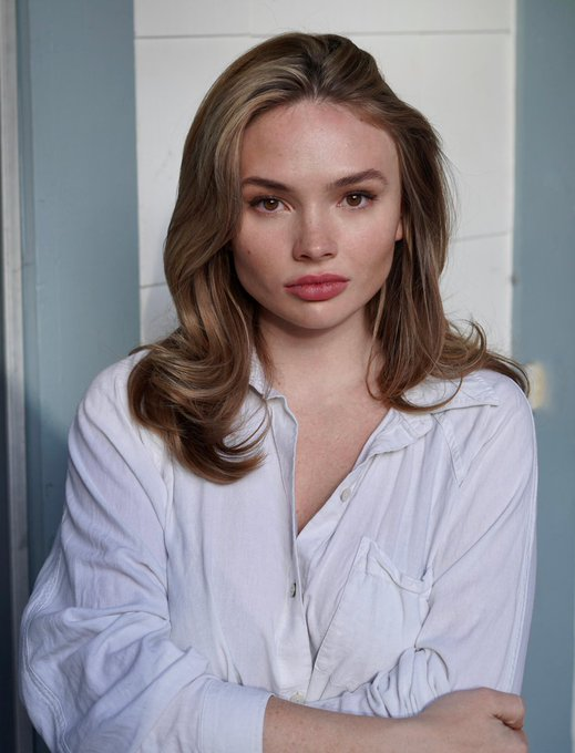 celebcrush4922's tweet photo. Happy Birthday Natalie Alyn Lind 🎂🎉
#HappyBirthday #Natalie #Alyn #Lind #NatalieAlynLind https://t.co/85TyAnYkno