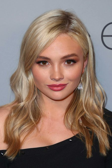 celebcrush4922's tweet photo. Happy Birthday Natalie Alyn Lind 🎂🎉
#HappyBirthday #Natalie #Alyn #Lind #NatalieAlynLind https://t.co/85TyAnYkno