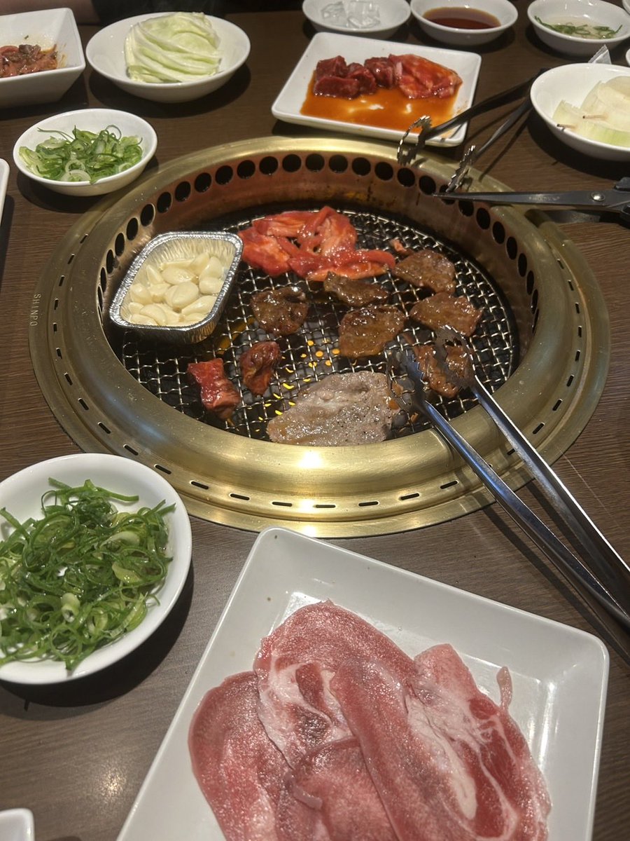 1219misatan's tweet photo. お疲れ様です😊 リアル編🫶ファミリーと焼肉🥩
ぷくぷくシールをカチャカチャ🎶TikTok風に動画撮ってみた✨
シール帳2冊目いくかな🙄💕 https://t.co/3SKpqMqxTm