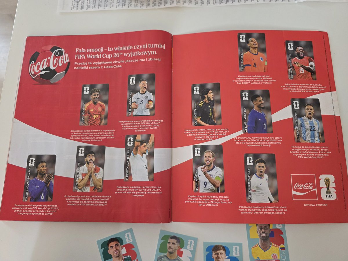 Heemmmmmik's tweet photo. Czy ktoś zbiera naklejki panini? 
U mnie młody się wkrecił ale po otworzeniu kilkudziesieciu paczek ma juz okolo 40-50 zdublowanych pozycji. Moze ktos chce sie wymienić? https://t.co/3SCmgLNerr