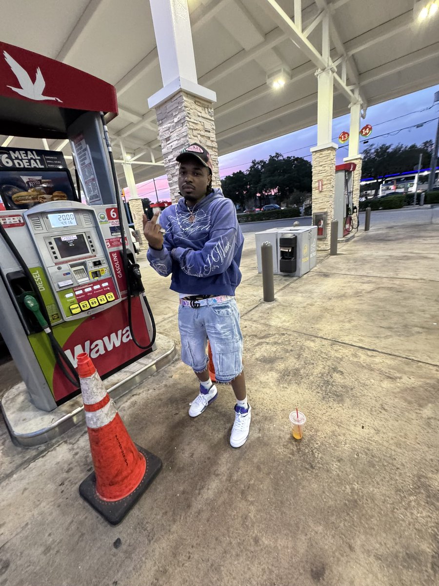 noluv_yungin's tweet photo. Ion Wanna Be Around Nun But MotioN & Real LUV
That’s The 💩That’s Benn KeepiN Me goiN 📈
It Cost $0 To Keep It Real & 🥷’s Still Can’t Afford It‼️
#StaySolid
#somewhereindacut
#PB4L
#fyp
#newmusic https://t.co/yvXFJGTW4w