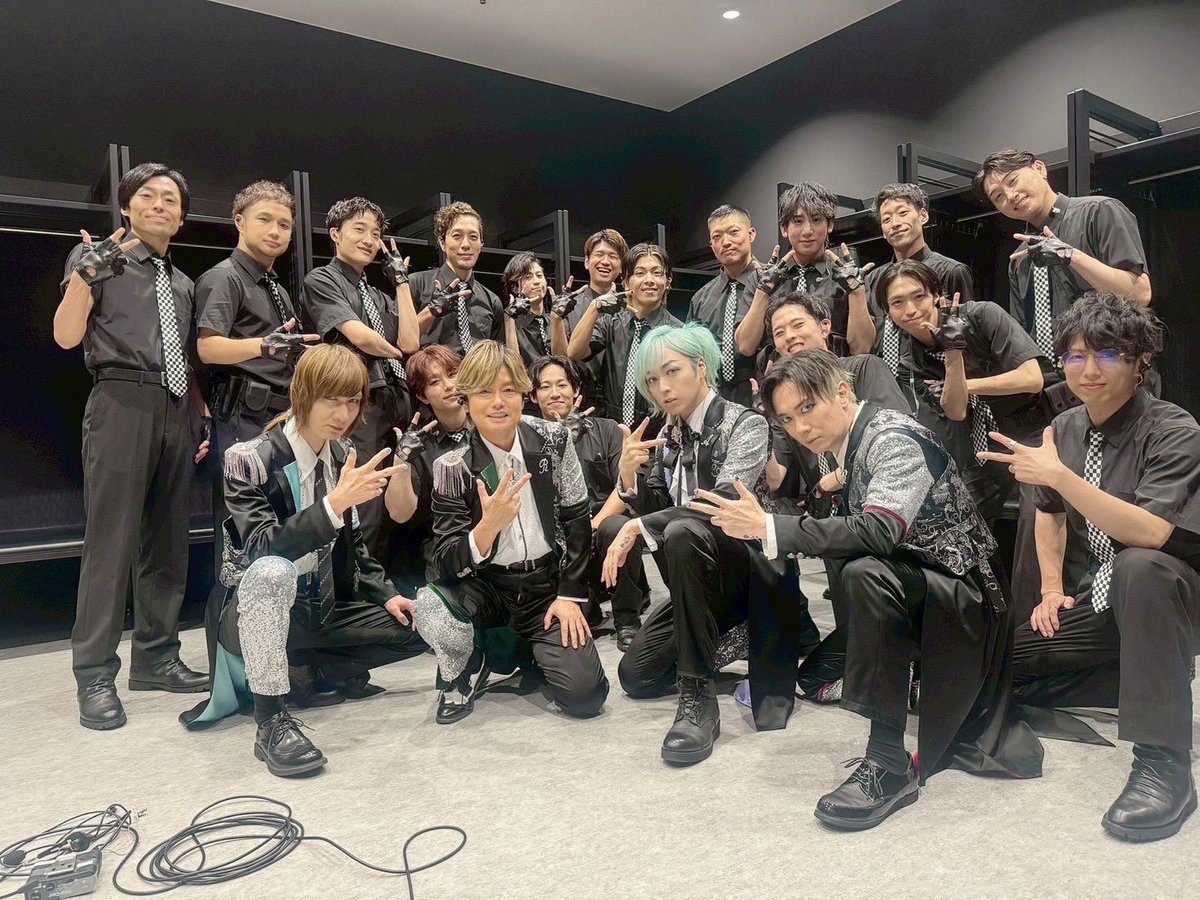 KxyNfe6RUTjoex5's tweet photo. 𝐐𝐔𝐀𝐑𝐓𝐄𝐓 𝐍𝐈𝐆𝐇𝐓 𝐋𝐈𝐕𝐄
𝐄𝐍𝐃𝐋𝐄𝐒𝐒 𝐉𝐄𝐖𝐄𝐋𝐒

全公演終了しました！
この度ダンサーとして関わらせていただき、幸せです🥰

#うたプリTN https://t.co/bOZhmFjAKK