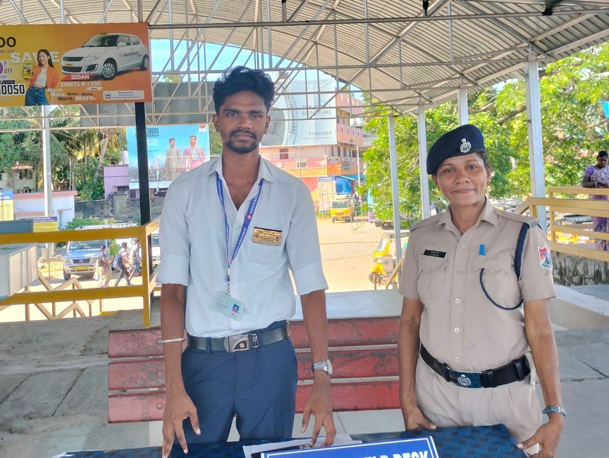 drm_tvc's tweet photo. Every candidate deserves a worry-free journey. #NEET Help Desk at Nagercoil Town is here to guide and assist.

#NEET2026 #NEETUG2026 #StudentSupport #IndianRailways #SouthernRailway #TVCSR #RailwayHelps #PassengerFirst #ExamSupport #EducationFirst #FutureDoctors #Youth #Care https://t.co/Sz0uMAKZct