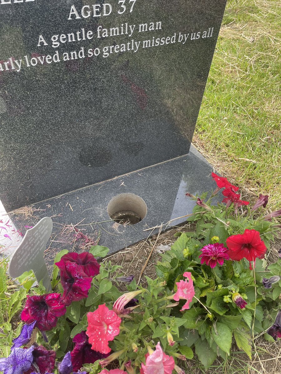 SeanMLTFC's tweet photo. How bad is it that some low life has stolen the base/pot from my brother in law’s grave 
Maybe a small thing but some people are absolute scumbags https://t.co/M9CZI6NTLz
