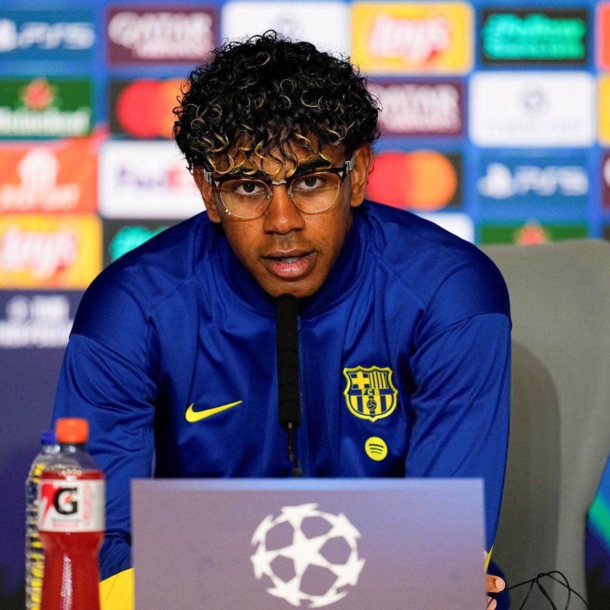 FCB World tweet media