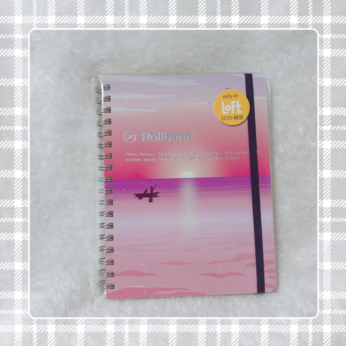 anzu_pri's tweet photo. ほんとは我慢するはずが……時間がちょっとあったからLOFT覗いたら、買っちゃった🤣

①限定に出会えた記念に、夕焼けロルバーン
②喫茶アラモードは使命感
③キャンドゥで見つけた🐣

キャンドゥは、たぬきのキッチン用品探してるけど、出会えず🥺🥺🥺

 #購入品  #ロルバーン  #文具 https://t.co/s3ay8f8RtX