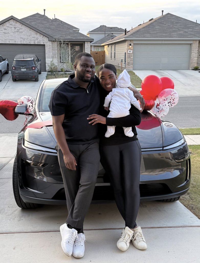 metrofive5's tweet photo. New baby, new car, same amazing husband 😭🥹❤️ https://t.co/5Jbzjmi2zG
