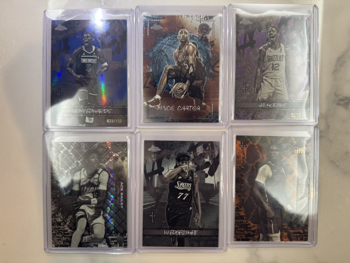 atarokickz's tweet photo. @BROTHERS_KAZU で買った
topps chrome nba × cuctus jack
デザインが良すぎて🔥🔥
1boxは、友達と開けるために今日は2boxで我慢😅

サイン出るまで開けたいけど
売ってるとこあるかな🤔🤔 https://t.co/VY31Pj7voR