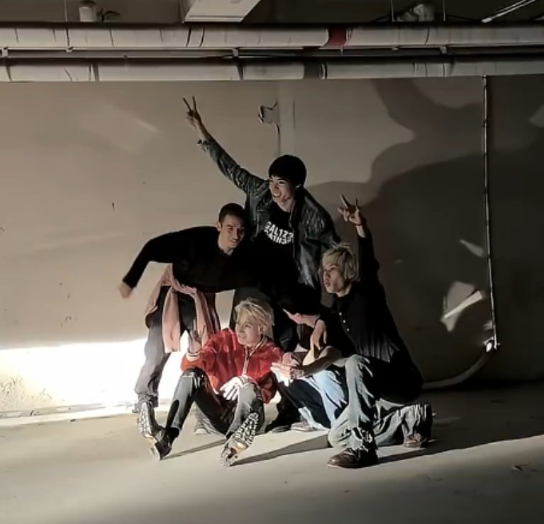 마르 #RideOrDie tweet media