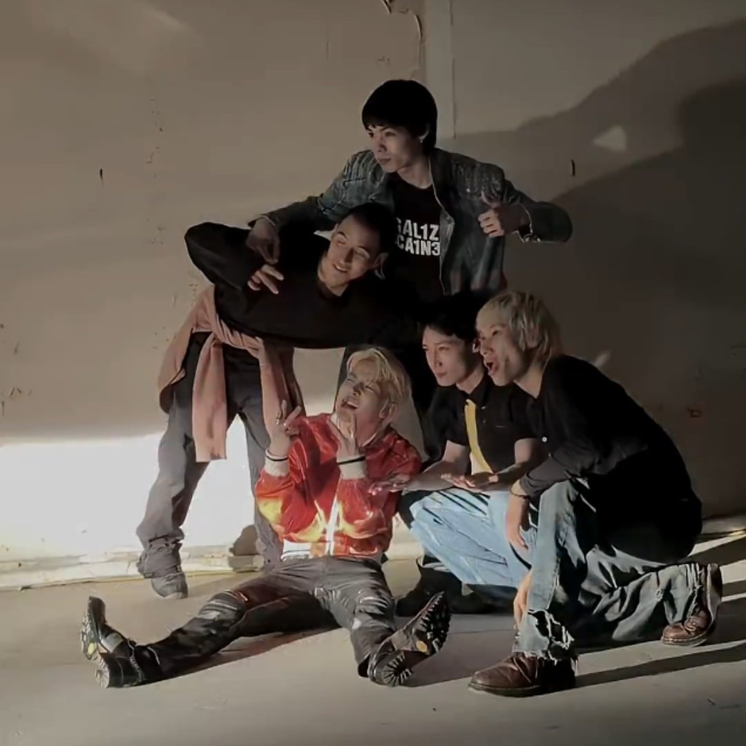 마르 #RideOrDie tweet media