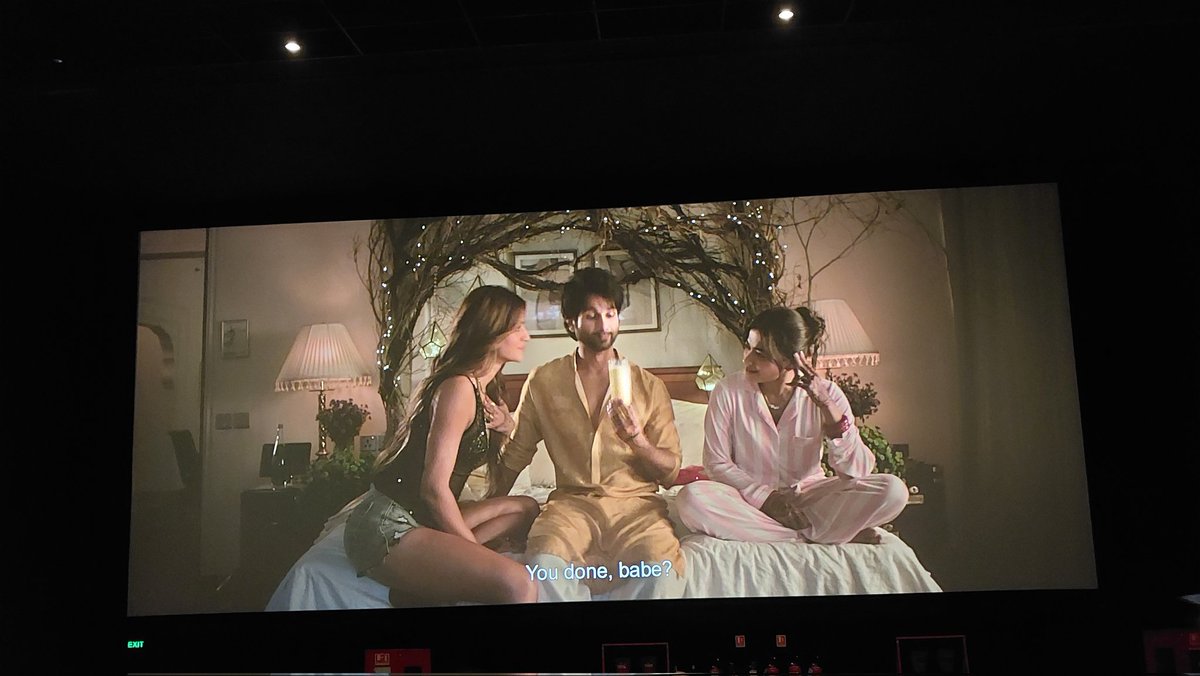 methroska's tweet photo. Now Watching : #Cocktail2 | Hindi | 2D https://t.co/nnDn36064C