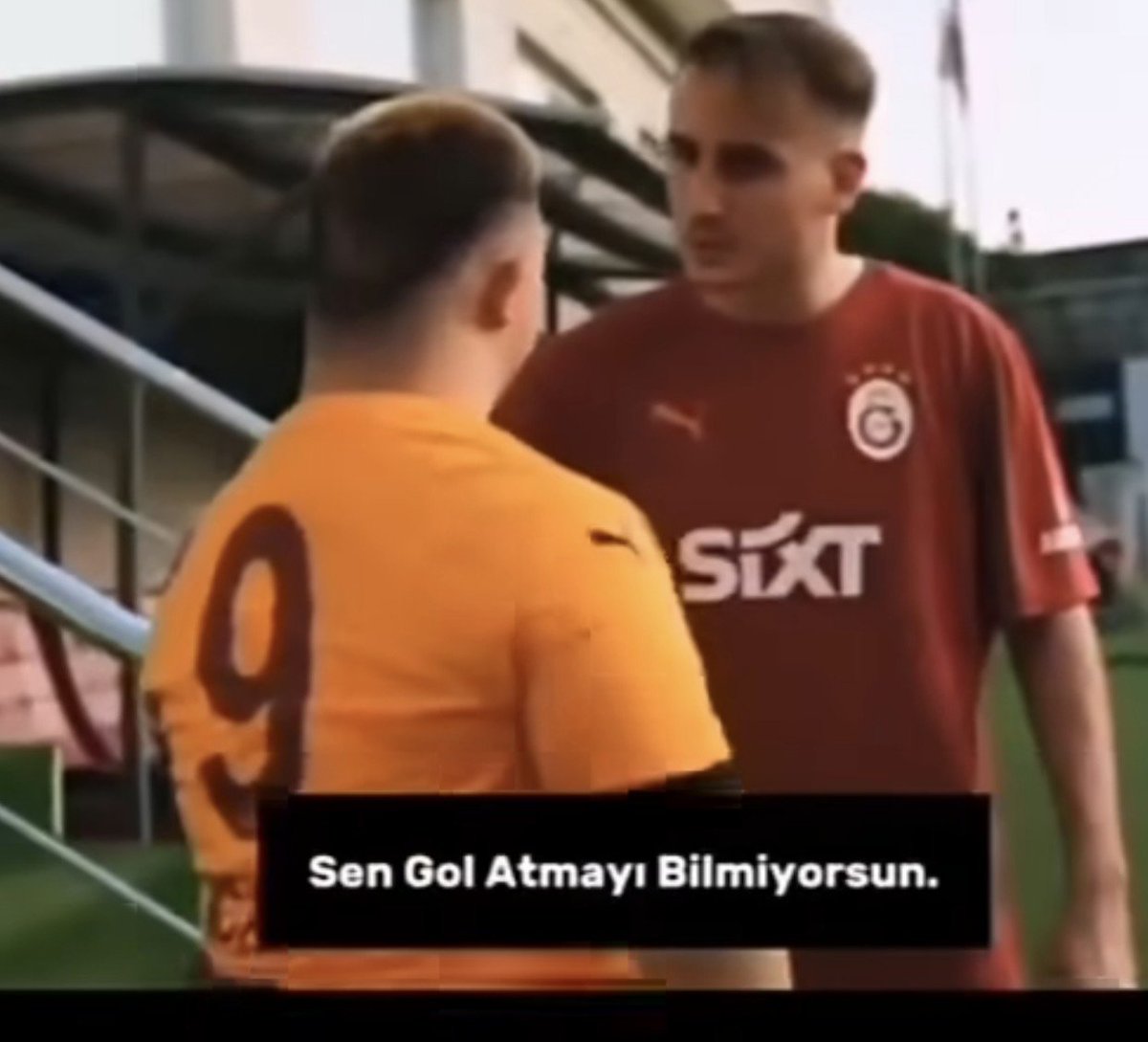 camelerr's tweet photo. @viduygulu Lan gerzek 32 ülkeden 48  ülkeye çıktı. Afrikada götünü yaprakla örten ülkeden Irağa Norveç e 16 ülke uzun süre sonra katılma fırsatı yakaladı. Bu başarı değil gerzek gerzeek . https://t.co/BKymdn2tCt