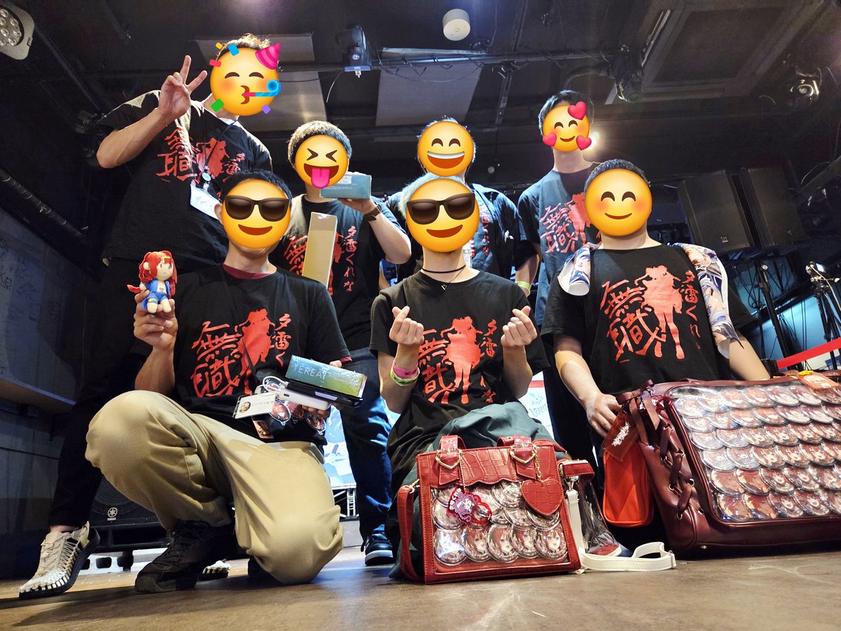 KamuiRetaru's tweet photo. はーい、無職(👔)の人集まってー！！
あれ、夕雷さんいなくないです……?🤔
 #夕雷くれな
 #ARAWAZA
#NEXTORBIT https://t.co/yQHdIsFXG4