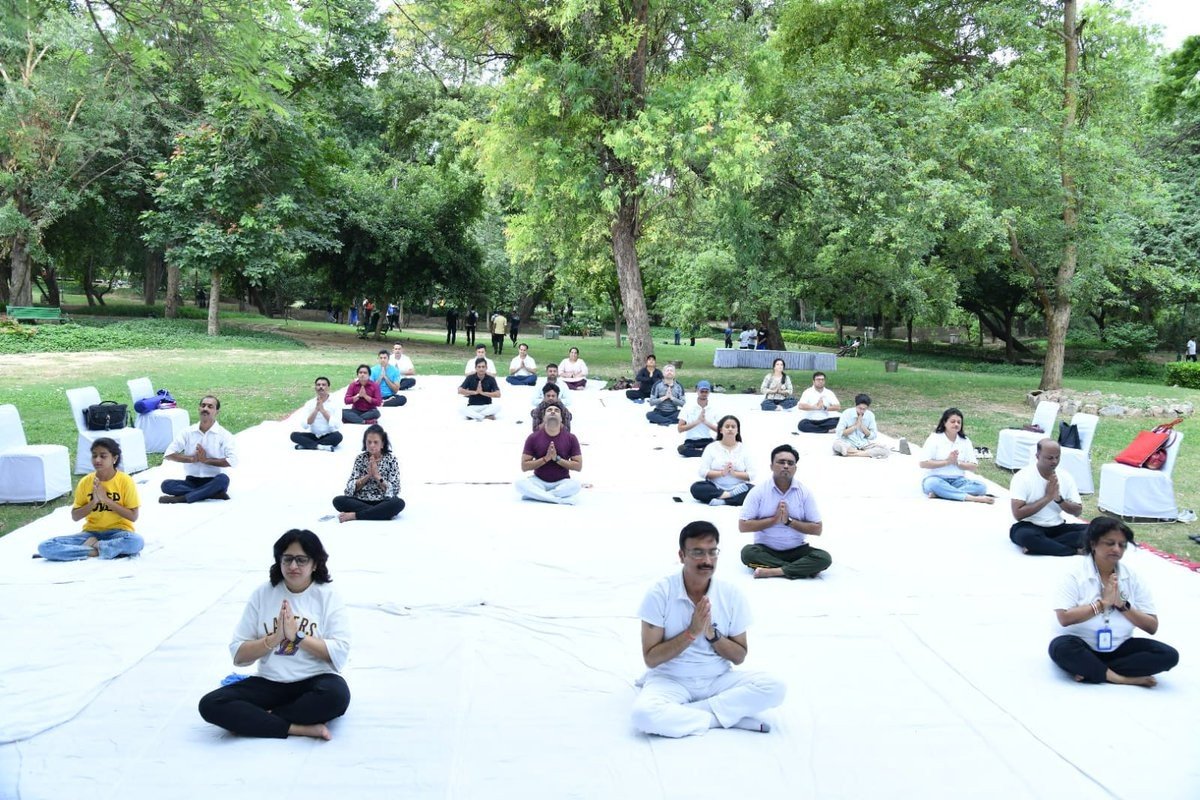 iiymofficial's tweet photo. An engaging #Yoga &amp; #Meditation workshop was conducted today by Ma Oshin Ji &amp; Acharya Suman Ji for reduction in stress and enhanced wellbeing of BIRAC officials, aligning with #InternationalYogaDay2026's theme 'Yoga for Healthy Ageing.'

@SiddharthAulia Ji
@BIRAC_2012
@DBTIndia https://t.co/VfzJkd1ZJB