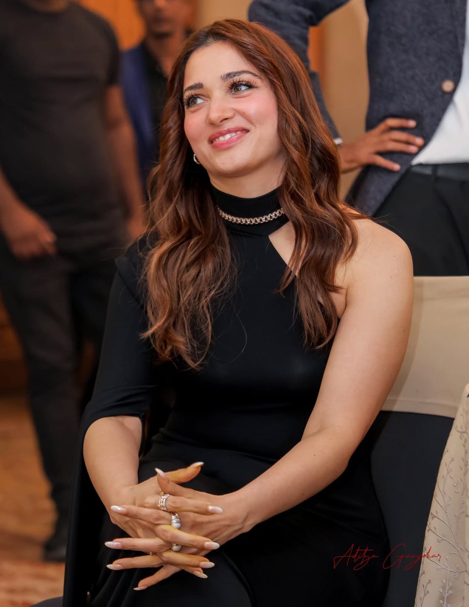 MissB_Fan's tweet photo. Angel 🫠🫠🫠🖤🖤🖤
#Tamannaah #TamannaahBhatia https://t.co/W29WjHfRzE
