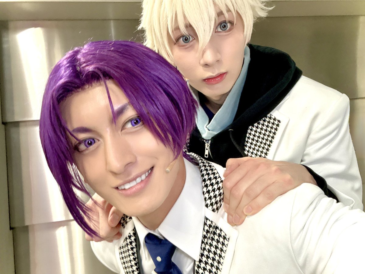 kutisyu's tweet photo. 舞台「#ブルーロック」
-Re EPISODE 凪-
東京公演千秋楽ご来場誠に、
ありがとうございました！！！✨

最後の地、京都公演。
変わらず、仲間たち共に、
エゴく熱くエピ凪を相棒のたかみちと一緒に、届けていきます！！！！！！⚽️

おんぶ凪と一緒に📸

#ブルステエピ凪 https://t.co/6AwHtCKnHf