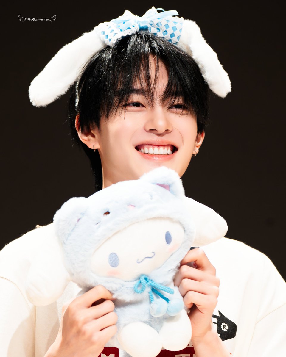 iamverrer's tweet photo. 260621  

시나모롤 💙☁️

#강민 #유강민 
#KANGMIN #YOOKANGMIN #カンミン 
#베리베리 #VERIVERY https://t.co/SsDOABepNY