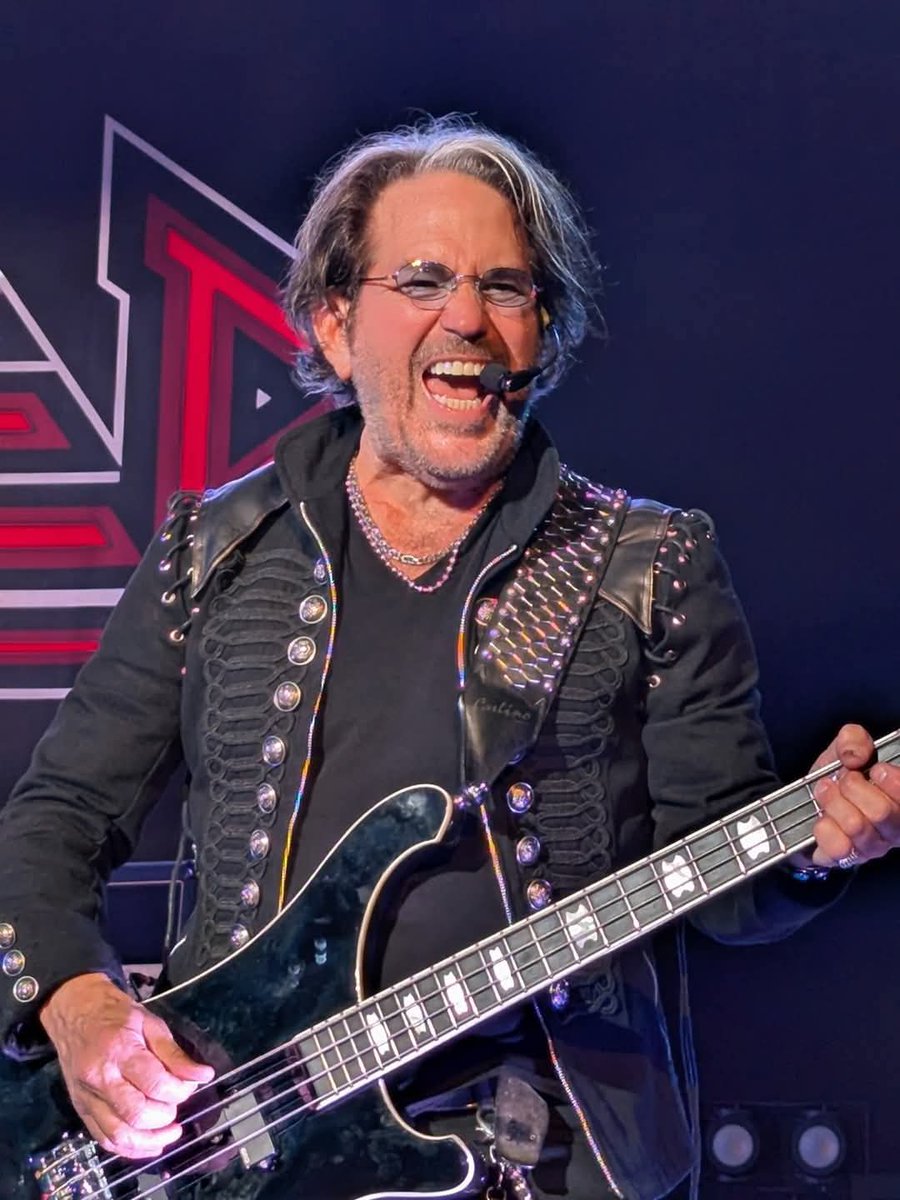 Hungry17sWinger's tweet photo. HAPPY BIRTHDAY  🎉🎉Kip Winger🤘🤘
#kipwinger https://t.co/tz6re0EiLm
