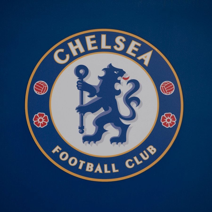 fullbol_tweets's tweet photo. 🚨🚨Breaking: Cole Palmer on the kind of tactics he wishes Xabi Alonso to use at Chelsea.

🗣"If I was Xabi Alonso, I'd want to see Chelsea scoring a minimum of three goals every match and improving defensively at the same time. 

I've always been a big fan of teams that score goals because, for me, football is much easier when you're putting the ball in the net rather than spending the whole game defending deep. 

Of course, defending is important and you need to be solid at the back, but with the quality we've got in this squad, I'd want us to play on the front foot, create chances and score as many goals as possible. 

That's the kind of football I enjoy watching and playing."
