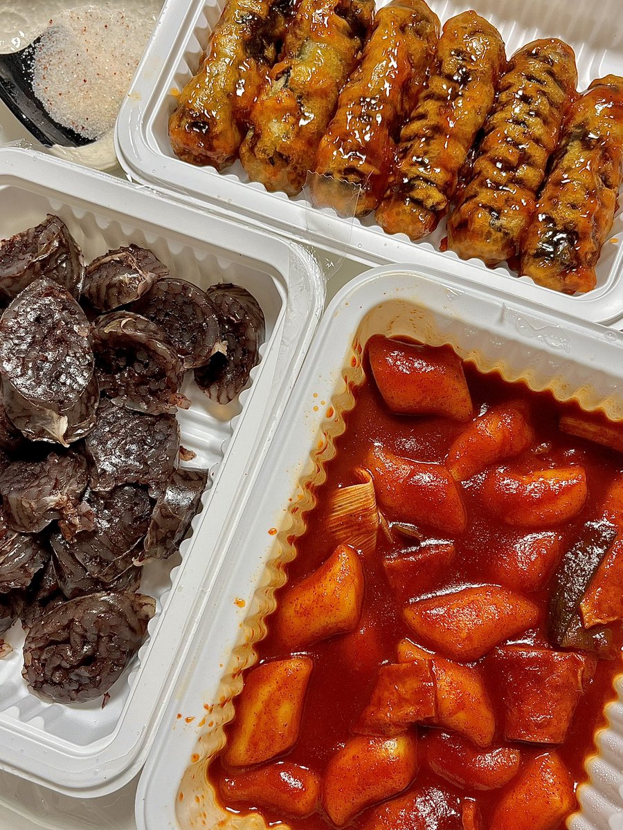 marronpang's tweet photo. 떡볶이 찰순대 김말이범벅 냠~~💋
김말이범벅 앙~나 맛잇어 진짜 ㅜㅜ...!!!!!! https://t.co/0MSz0ZCfny