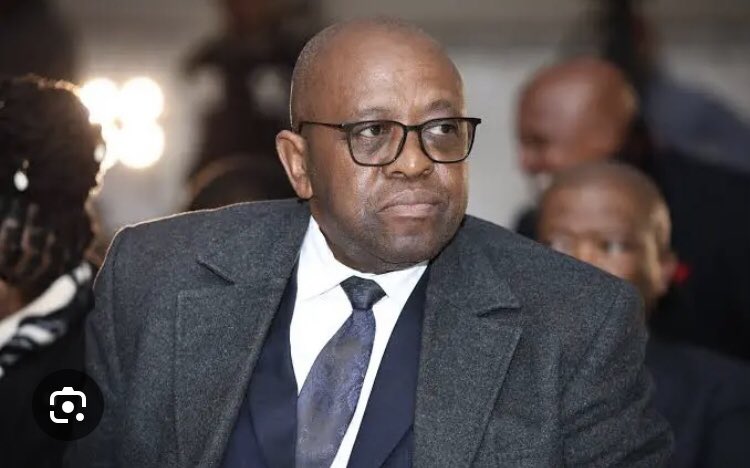 NomceboMasilel2's tweet photo. Happy Father’s Day to the father’s of the Nation. 
Imisebenzi yenu iyabonakala ezweni. You are highly appreciated 🥺🇿🇦🙏🏿🙌🏾 https://t.co/LSSPWgW8lD