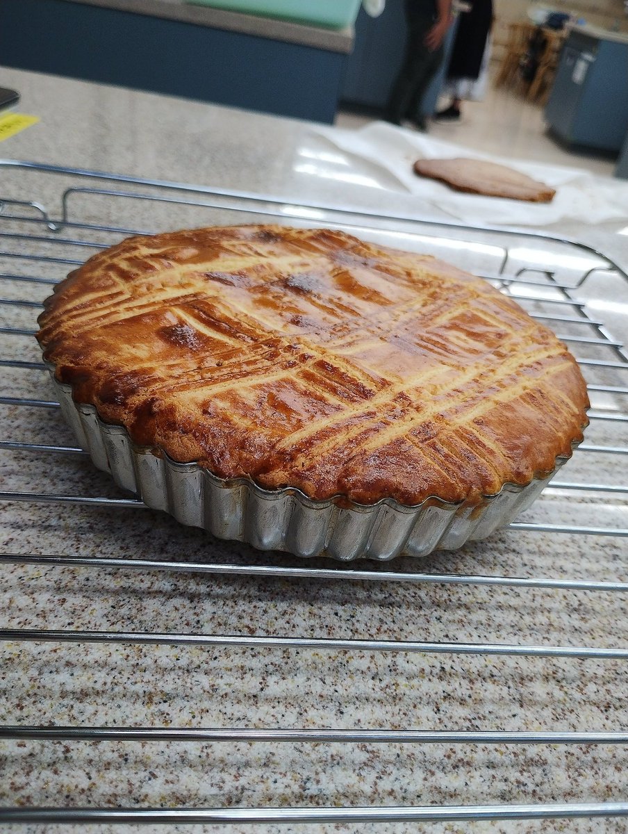 type_en's tweet photo. お菓子教室でエンガディナーを作ってきました！まだ食べてないけど味見では美味しかった(๑´ڡ`๑)♡ https://t.co/9M7jG0f2p1