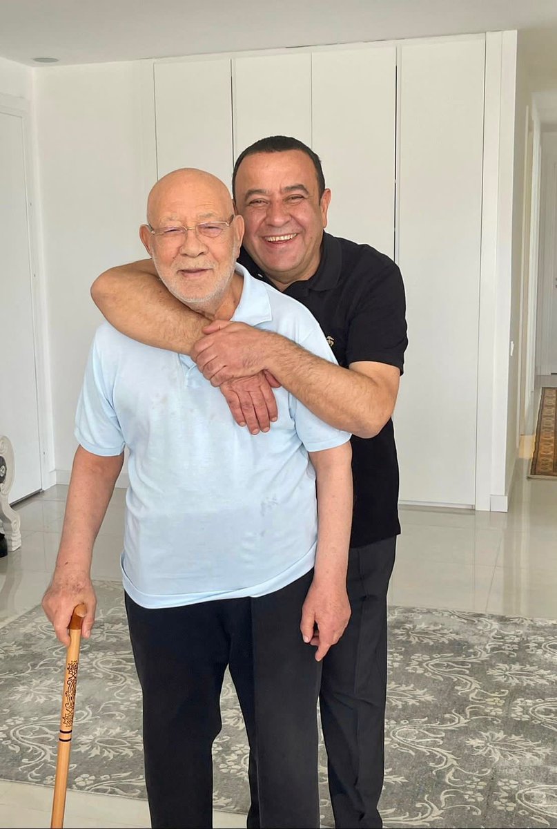 AdnanBekerr's tweet photo. Hayatımızın ilk dayanağı, en büyük gücü ve sessiz kahramanı olan babalarımızın Babalar Günü kutlu olsun.

Başta Şehitlerimizin ve Gazilerimizin değerli babaları ile rahmetli babam Hacı Çelebi Beker olmak üzere; ailesi, evlatları ve vatanı için emek veren tüm babaları saygı, sevgi ve rahmetle anıyorum.