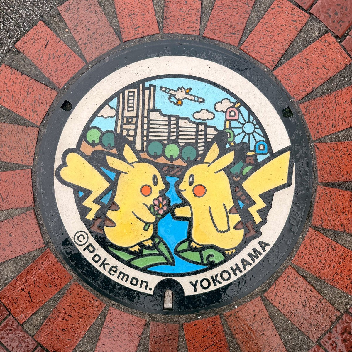 Sairuuui's tweet photo. 横浜のポケフタ制覇！
昨日のコミュニティデイと2日間かけて
いろんなところを歩きました🚶‍♀️

#ポケモンGO 
#pokèmongo #ポケふた #横浜お散歩編 https://t.co/GkwzXCLSh7