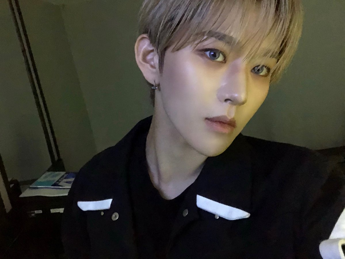 WHIBJAPAN's tweet photo. 260621 Weverse Post 🆙 

[#HASEUNG]

GO UP:OUR ERA
コンサートができるように
助けてくれてありがとう、AnD！

#WHIB #휘브 #フィブ
#하승 #ハスン https://t.co/PkCkq73vG7