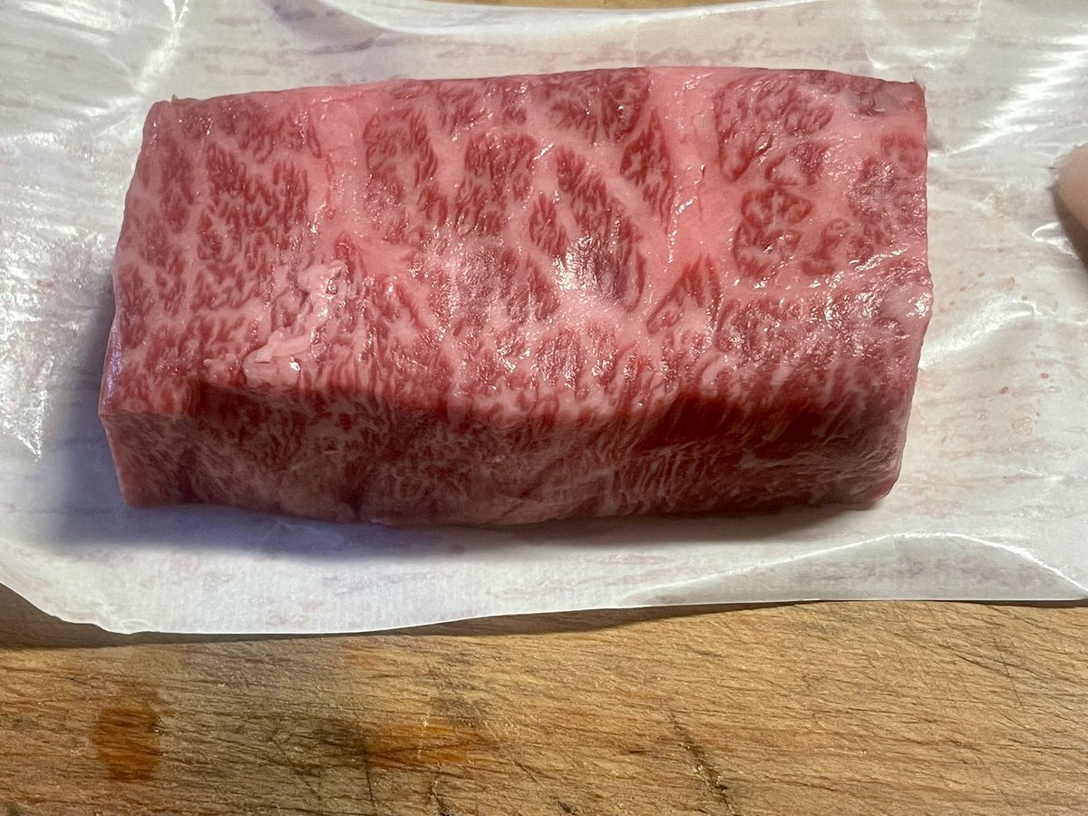 xtc_5403's tweet photo. 中々よいミスジを入手。焼肉屋の特上ロースって大体この部位のこと。
ごちそうさまでした。 https://t.co/wxPhQpOmUG