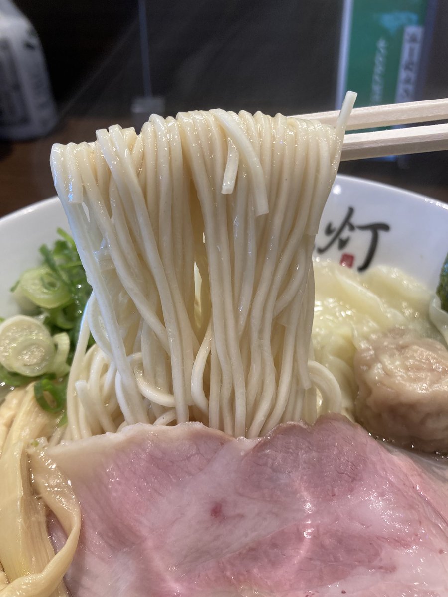 Citrusorange13's tweet photo. 麺屋星花灯@千葉県香取市
塩ラーメン＋花灯玉
2026/05/26、忙しくてなかなかあげられませんでした。
個人的には10時から営業しているのがありがたいです。少しずつ違うメニュー食べてます。塩ラーメンも美味い。
またタイミングみて食べに行きます。 https://t.co/uu3fuGj1Z9