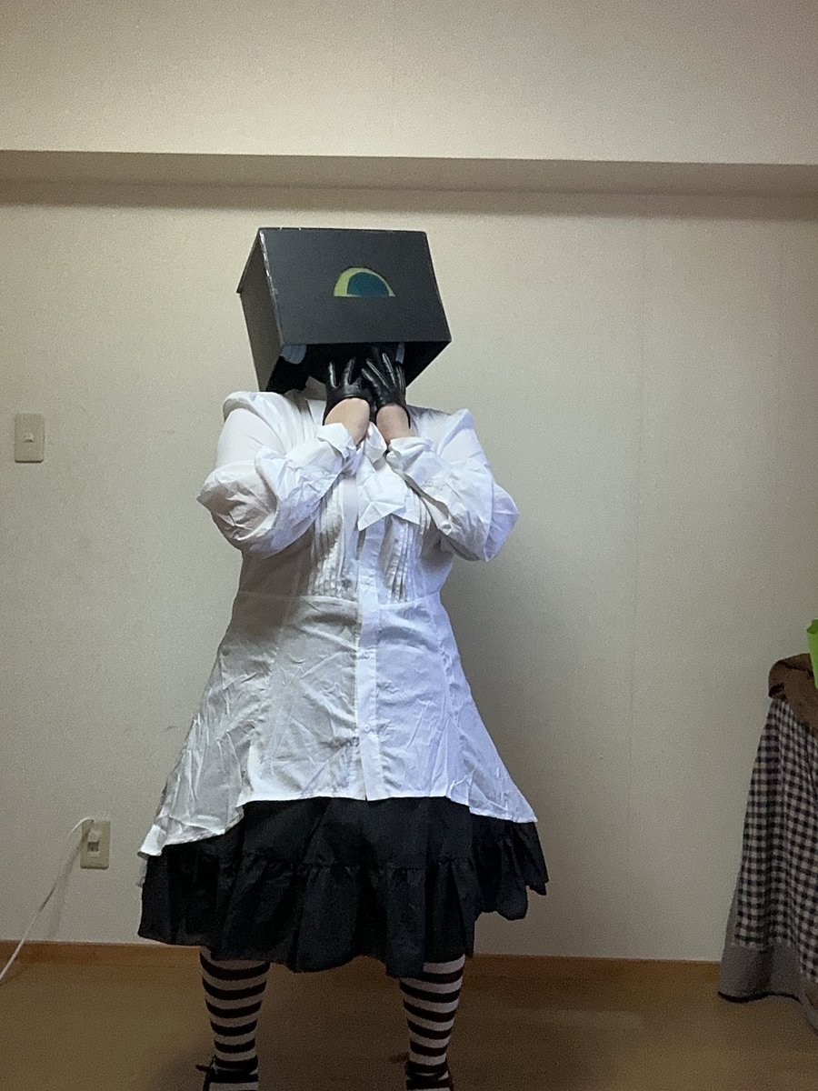 BqfK5z's tweet photo. #objecthead
#異形頭
妹のプリと兄のロッカくんです
二人の好きなものは苺です https://t.co/UoG2aegRhM