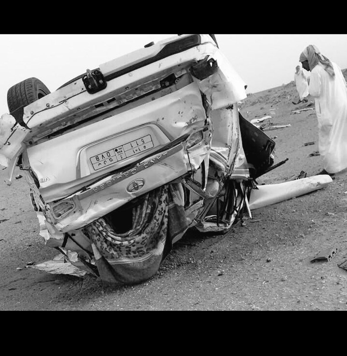 naief_aloutaibi's tweet photo. عانقوا أبائكم .. فقد تركني أبي دُون وداع منذ أن مات أبي و أنا أتمنى أن لا يموت الأباء أبدًا ..
.لا أريد أن يشعر أحدًا بسوء هذا الشعور ليت الأباء لا يشيبون ولا يمرضون ولا يرحلون 
فاللهم الصبر ل�� ولمن فقد أباه

#يوم_الاب_العالمي https://t.co/7WmVefMbTC