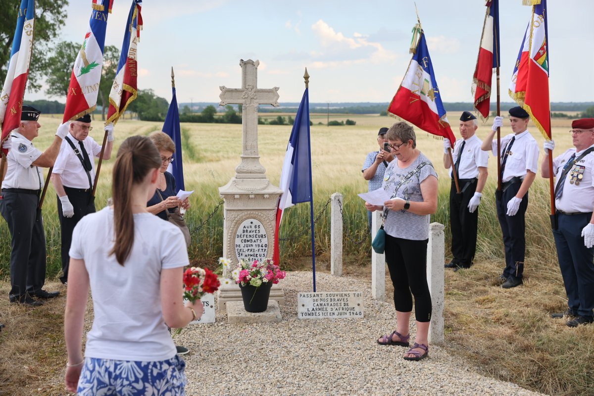 cérémonie commémorative en hommage aux combattants de la bataille de la ligne des deux Barisey