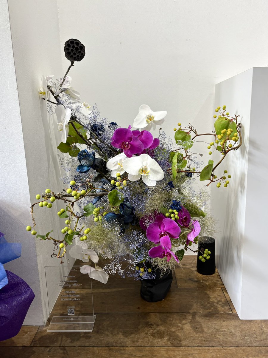 yosaihana's tweet photo. PHOTO EXHIBITION - Counting Stars -
相羽あいな様、池谷友秀様、tokyoarts gallery様に
Aisと一緒にお祝いの花を贈らせていただきました。 https://t.co/nUdBNche7R