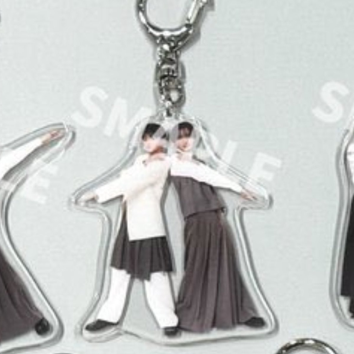 queeeing's tweet photo. ポーズ思いつかなくて…
朔弥ｸﾝ完璧すぎるありがとうユニット組めそう

#ボクシダイのリリイベ https://t.co/uxLdRfuTqt