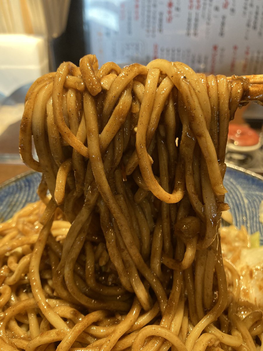 Citrusorange13's tweet photo. 麺や虎徹@茨城県行方市
黒どろまぜそば大盛＋メンマ
2026/06/20、この日は半日仕事で帰りに訪問。お腹減っていたので黒どろ。追い飯までしっかり食べたので夜は食べませんでした。今日も美味しかったです。
つけもラーメンも食べたい🍜 https://t.co/4XTIllUSeK