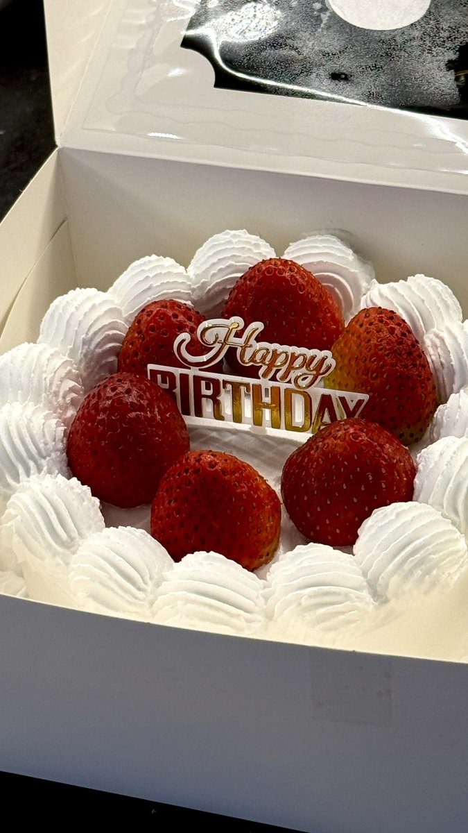 Dreamy_PM's tweet photo. hbd to me https://t.co/9hxDM4lQfz
