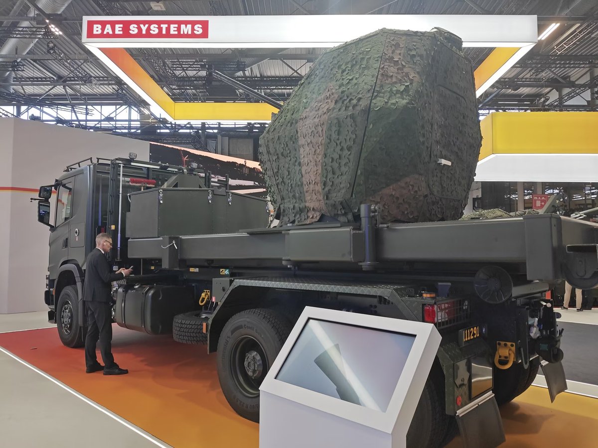 Jeff21461's tweet photo. 🇺🇦 Had the chance to speak with a representative of BAE at Eurosatory 2026 who, when asked about Ukrainian feedback on the Tridon Mk2, told me that none had so far seen service in Ukraine.

Several systems have already been produced and delivered to the Swedish government for donation to Ukraine, but so far none have actually been handed over to Ukraine.