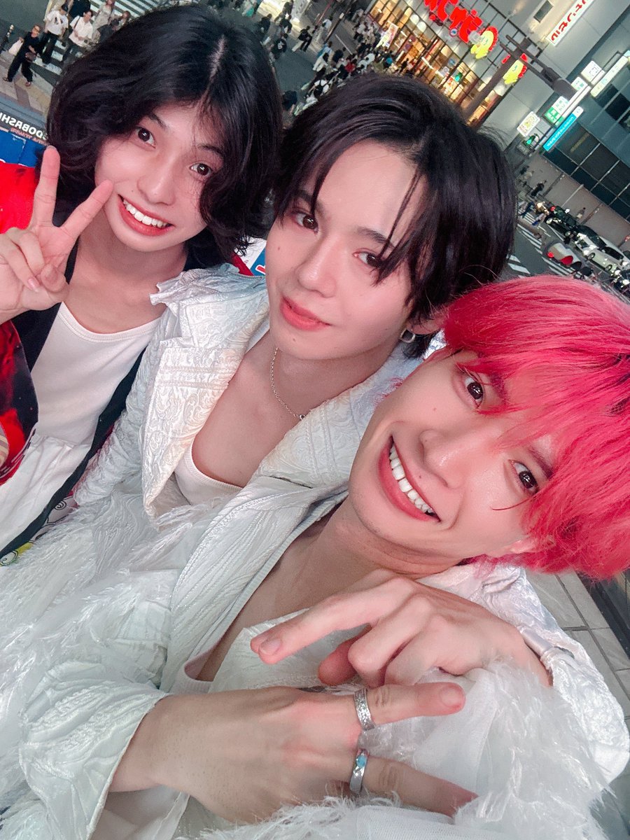 7na12se's tweet photo. 6/21 一番星みーつけた⭐️ツアーファイナル
in大阪⸌⍨⃝︎⸍一緒に駆け抜けてくれてありがとう✌️
とんでもなく素敵な景色を皆が見せてくれた😍
ほんまにほんまに幸せな気持ちでいっぱい！！！

どのツアーも忘れられない日々やったよ🫶
青のペンライト増えてくのも感じて幸せやった💭

ツアーだけで終わりじゃなくて定期公演とか
7/6のマンスリーライブに繋げていきたい🔥💪
これからも僕らの選んだ道を証明し続けるね
これからも最高のアイドルで居るからねっ❣️