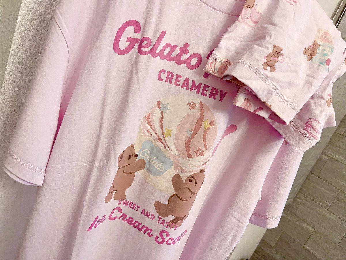 koolannad's tweet photo. 初めてジェラピケの服を買いました✨✨✨
かわいい〜〜生地感なめらか❣️
夜泣き対応で不眠気味ですが、少しでも快適に眠れそうです😴✨ https://t.co/udrHwzZo0Z
